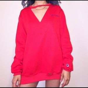 🌹 V-Neck CHAMPION distressed sweater 🌹